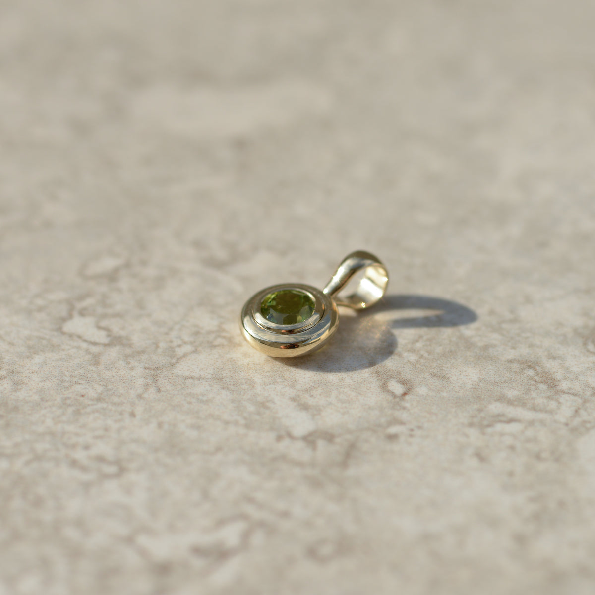 Mini Bubble Bezel Pendant, peridot