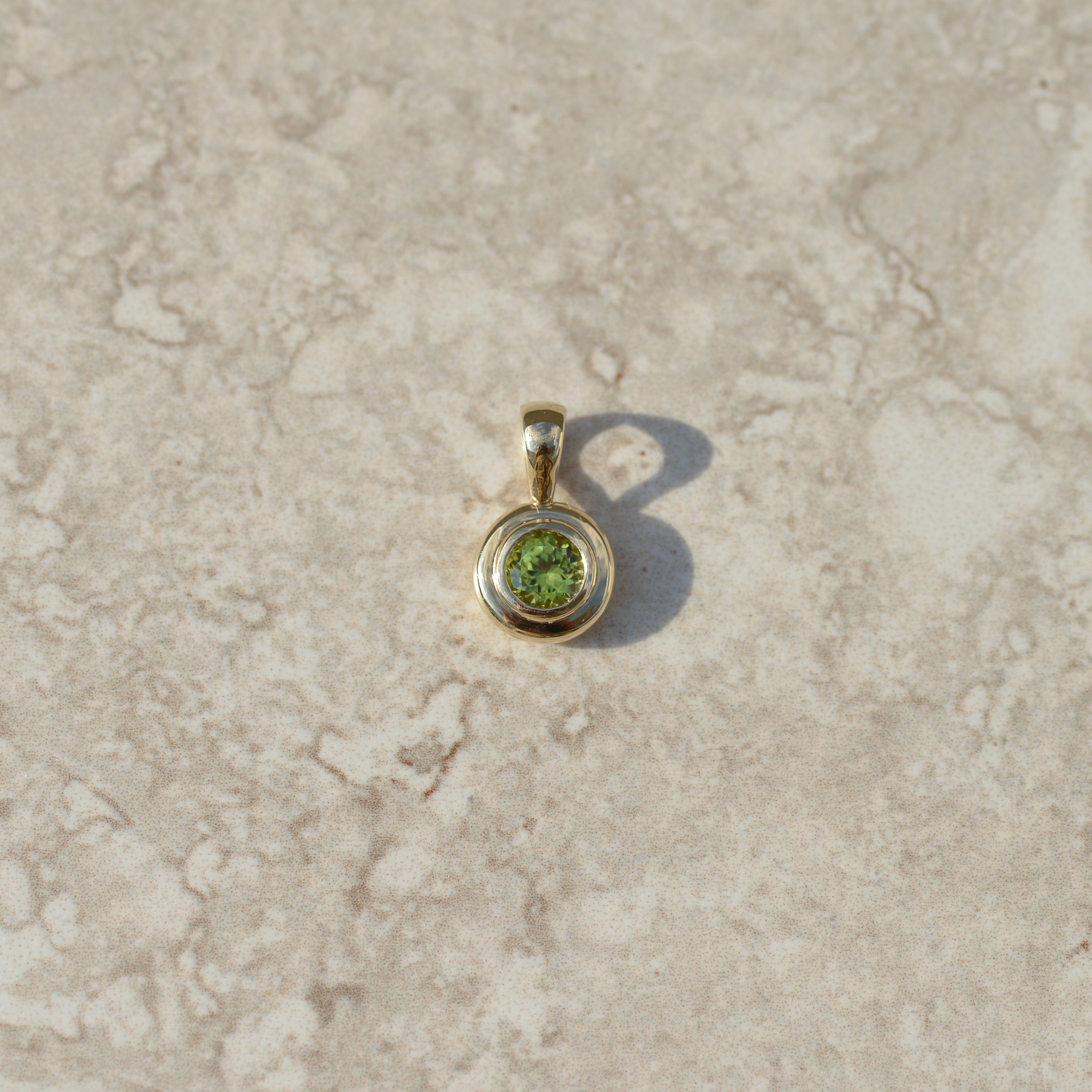 Mini Bubble Bezel Pendant, peridot