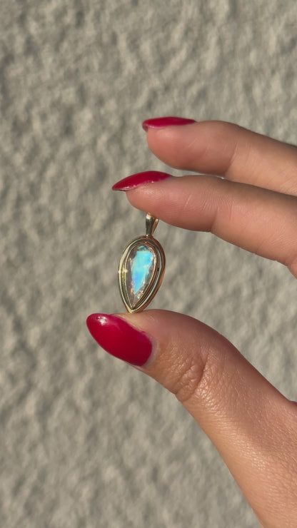 Bubble Bezel Pendant, rainbow moonstone