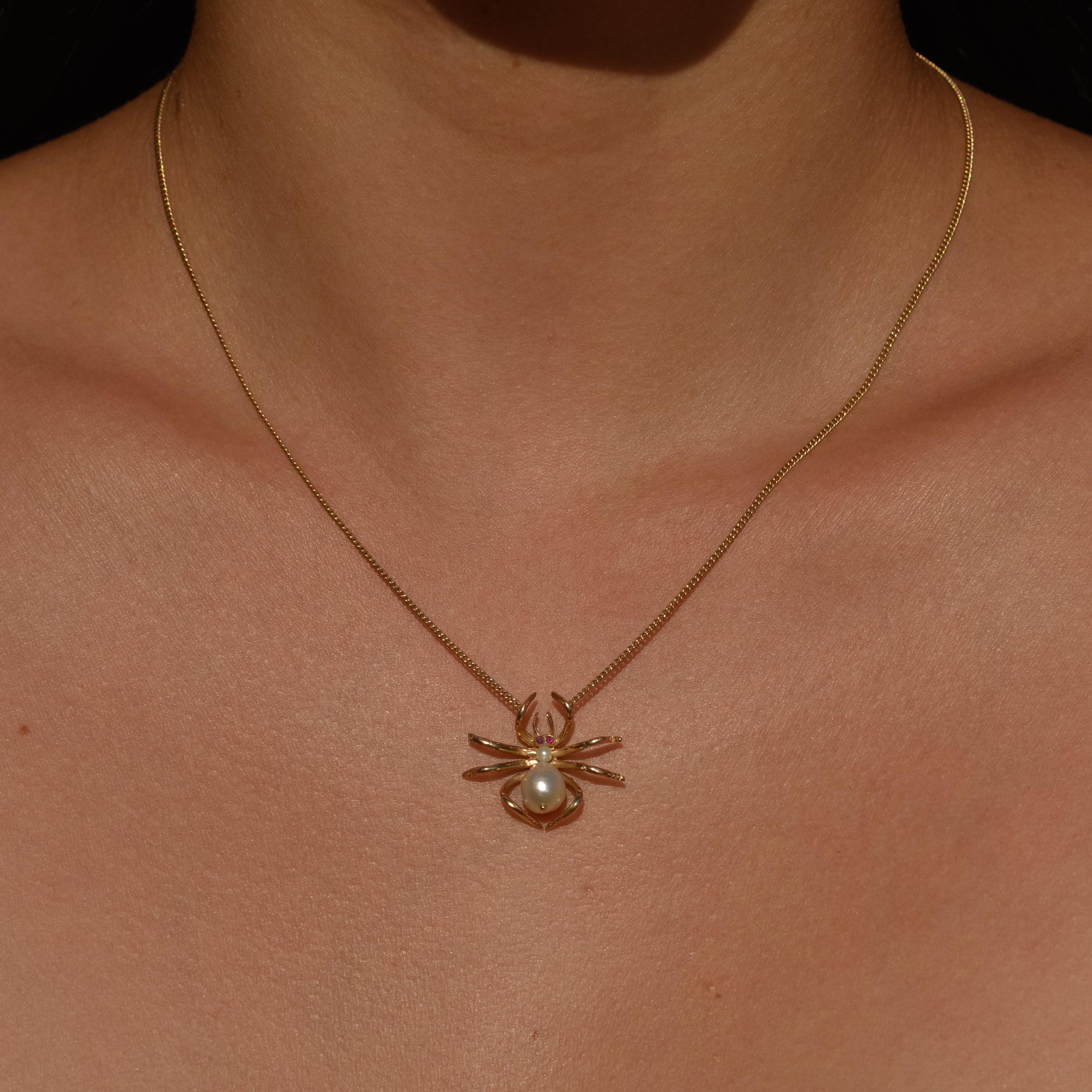 Vintage Baroque Pearl Spider Necklace