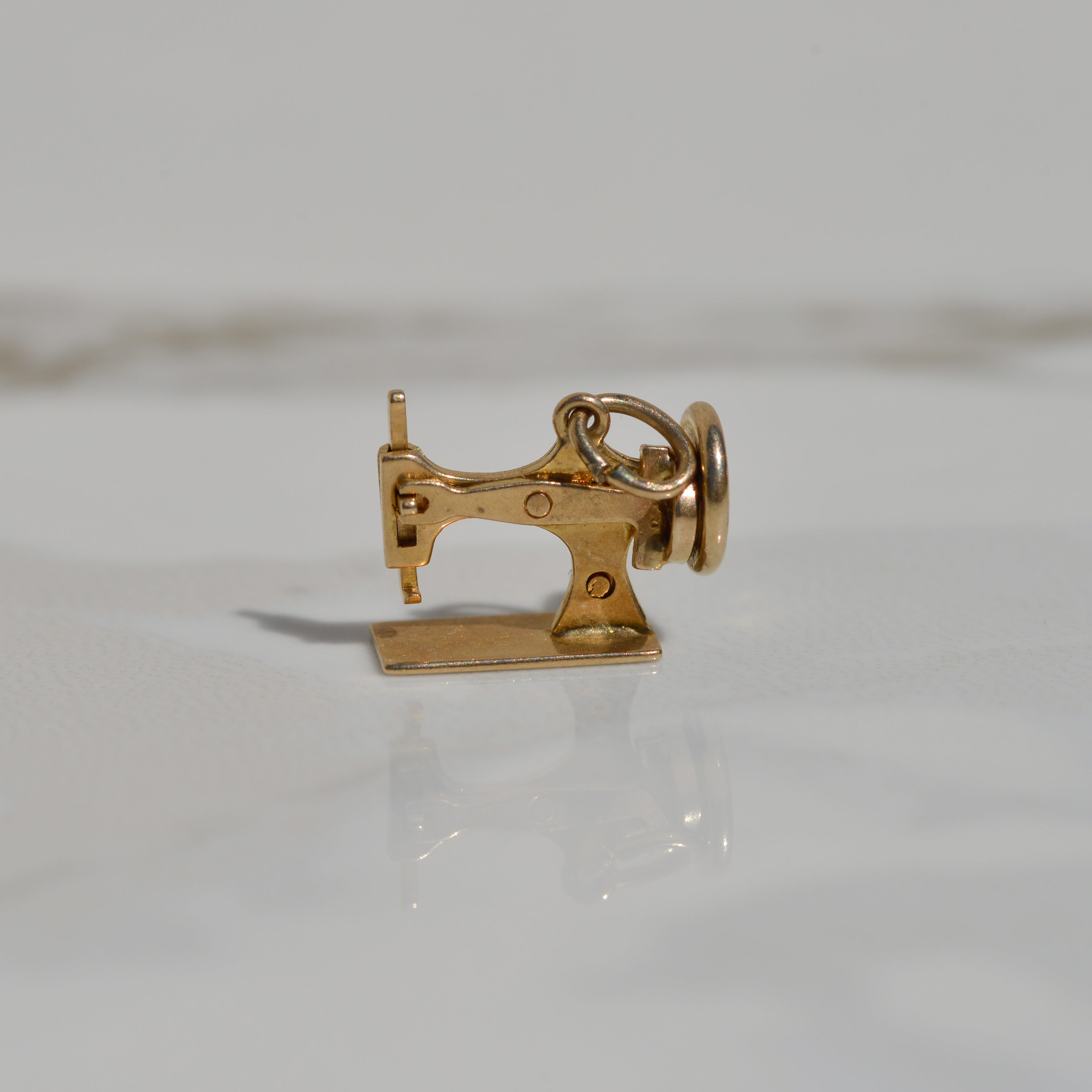 Vintage Articulated Sewing Machine Charm
