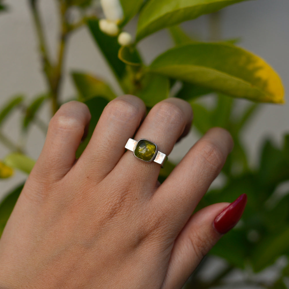 Vintage Sterling Peridot Ring