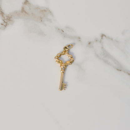 Vintage Key Charm 14k