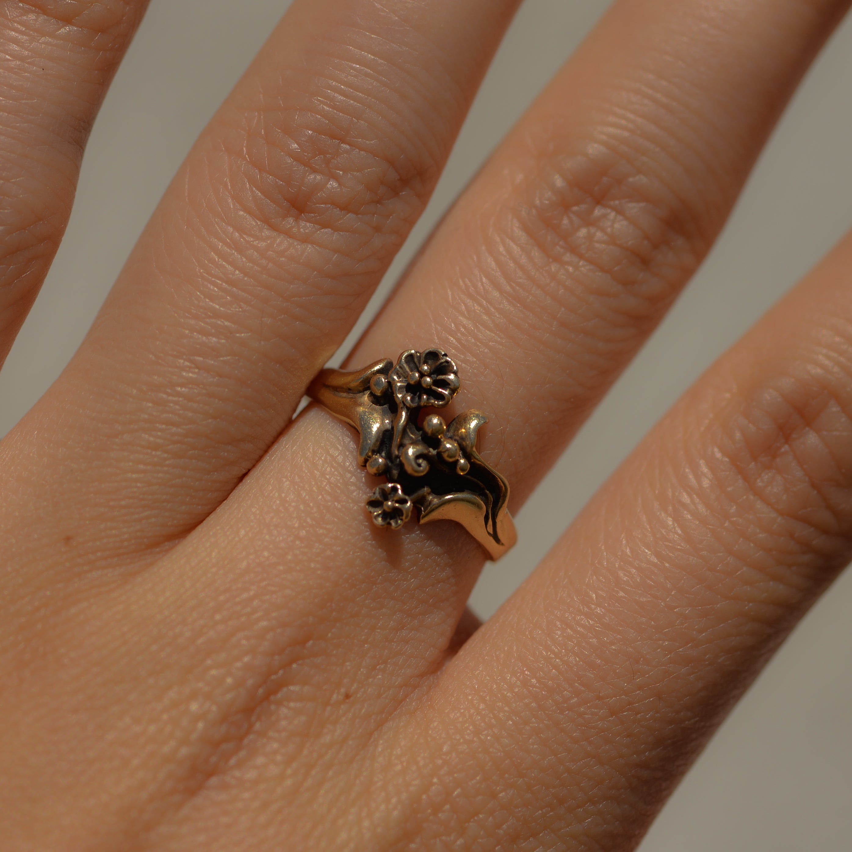 Vintage Floral Ring