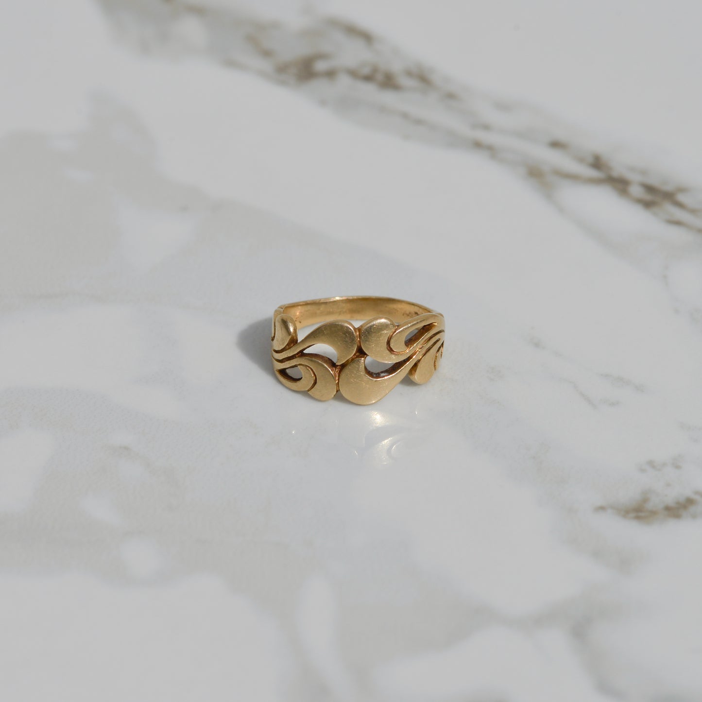 Vintage Wavy Ring Sz 5 1/2 14k