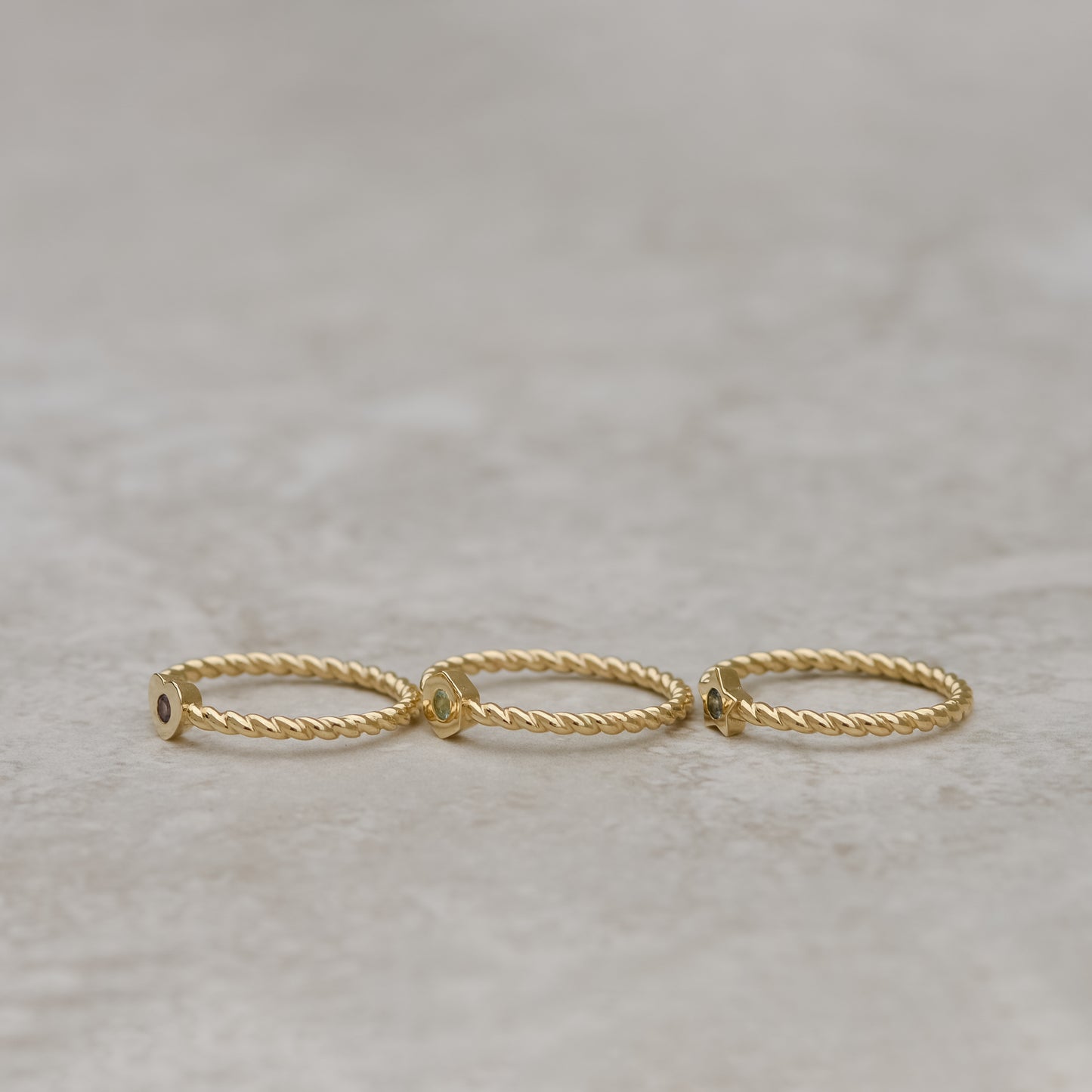 04: Token Twisted Stacking Rings