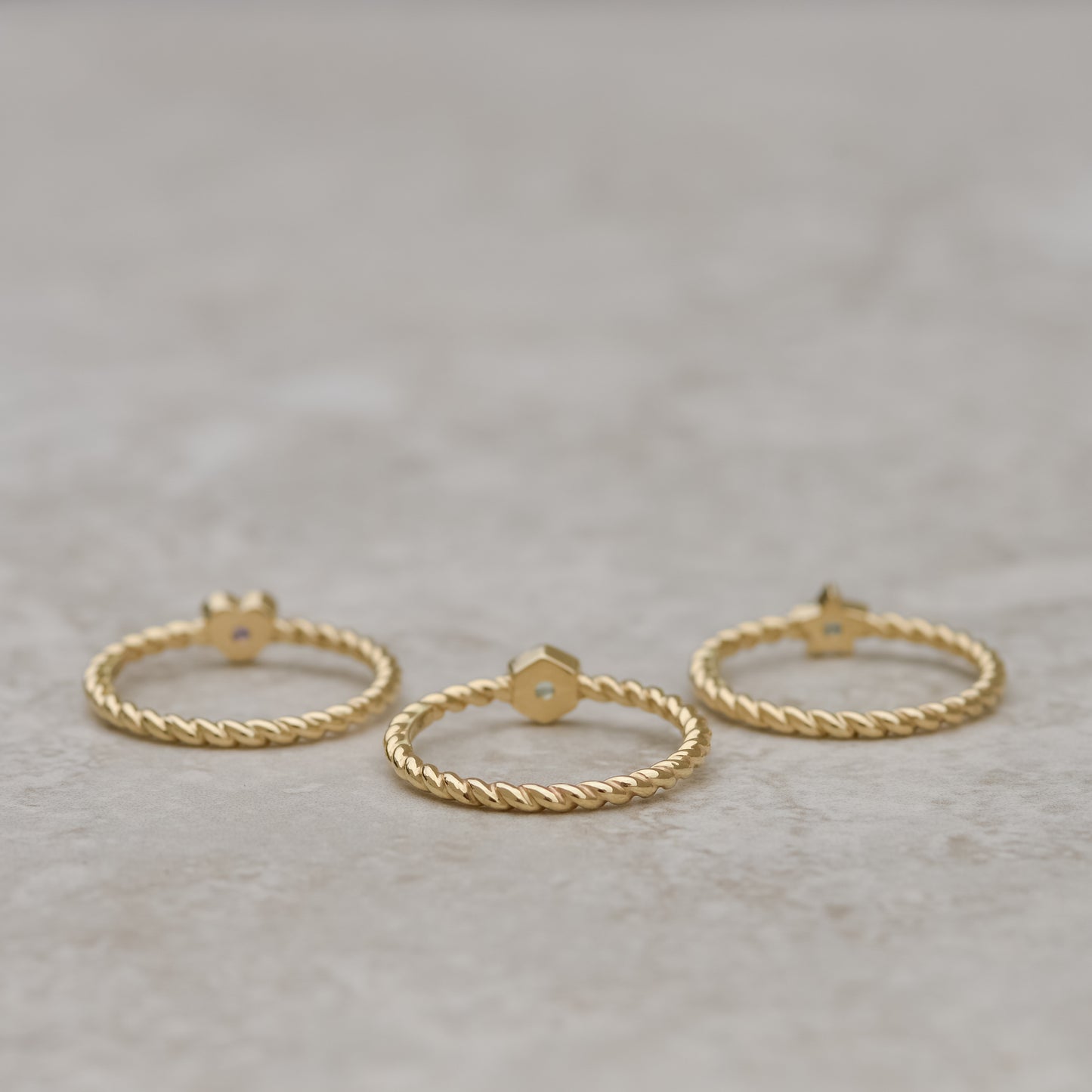 04: Token Twisted Stacking Rings