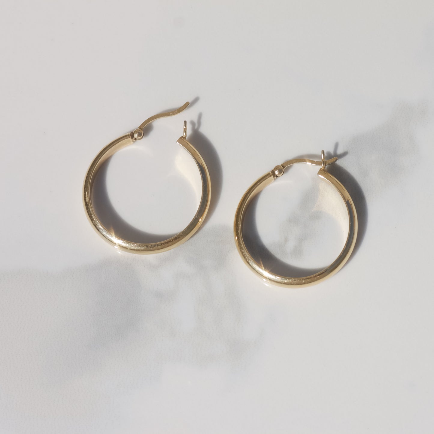 Estate Tube Hoop Earrings 1" 14k