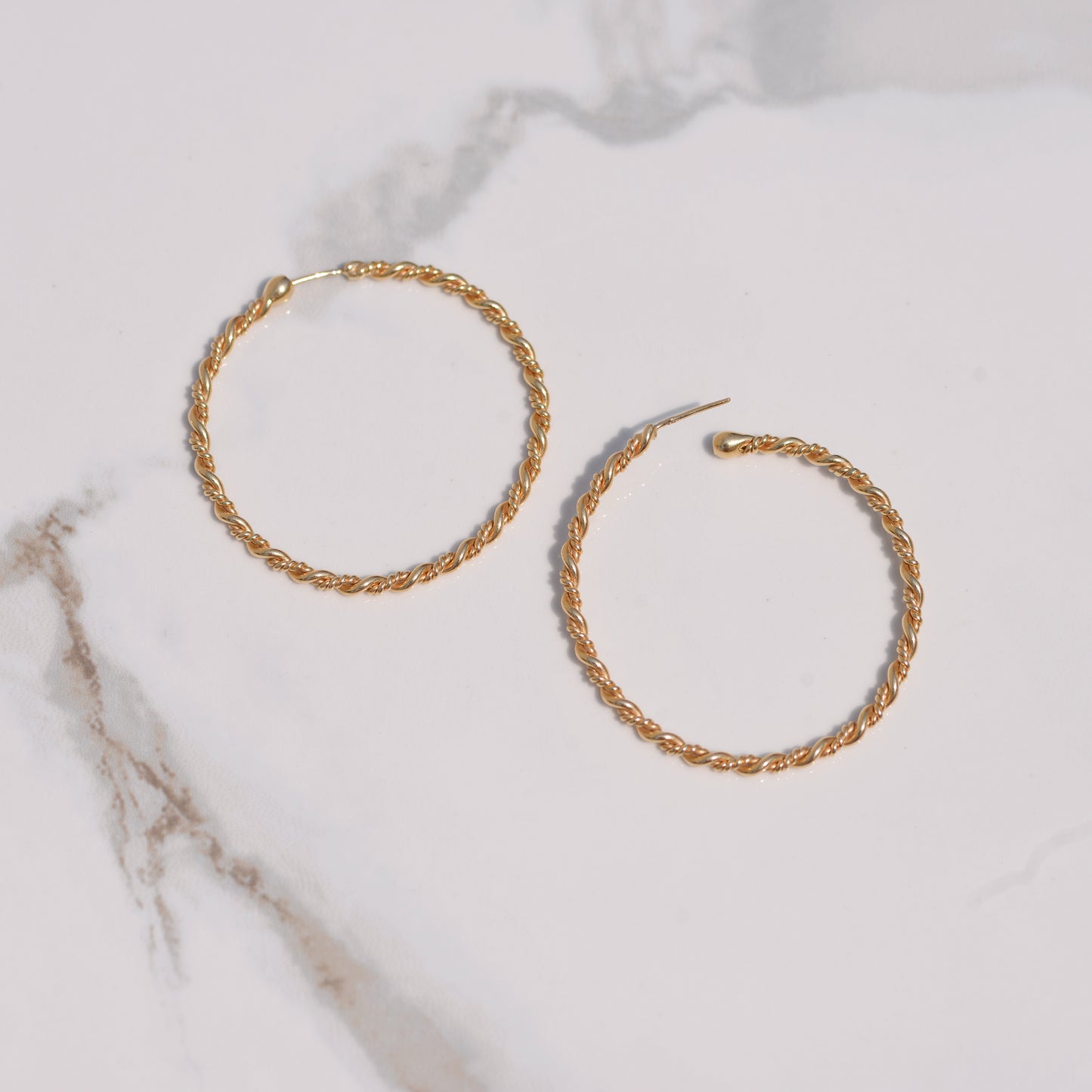 Vintage Twisted Hoop Earrings 1.5" 14k