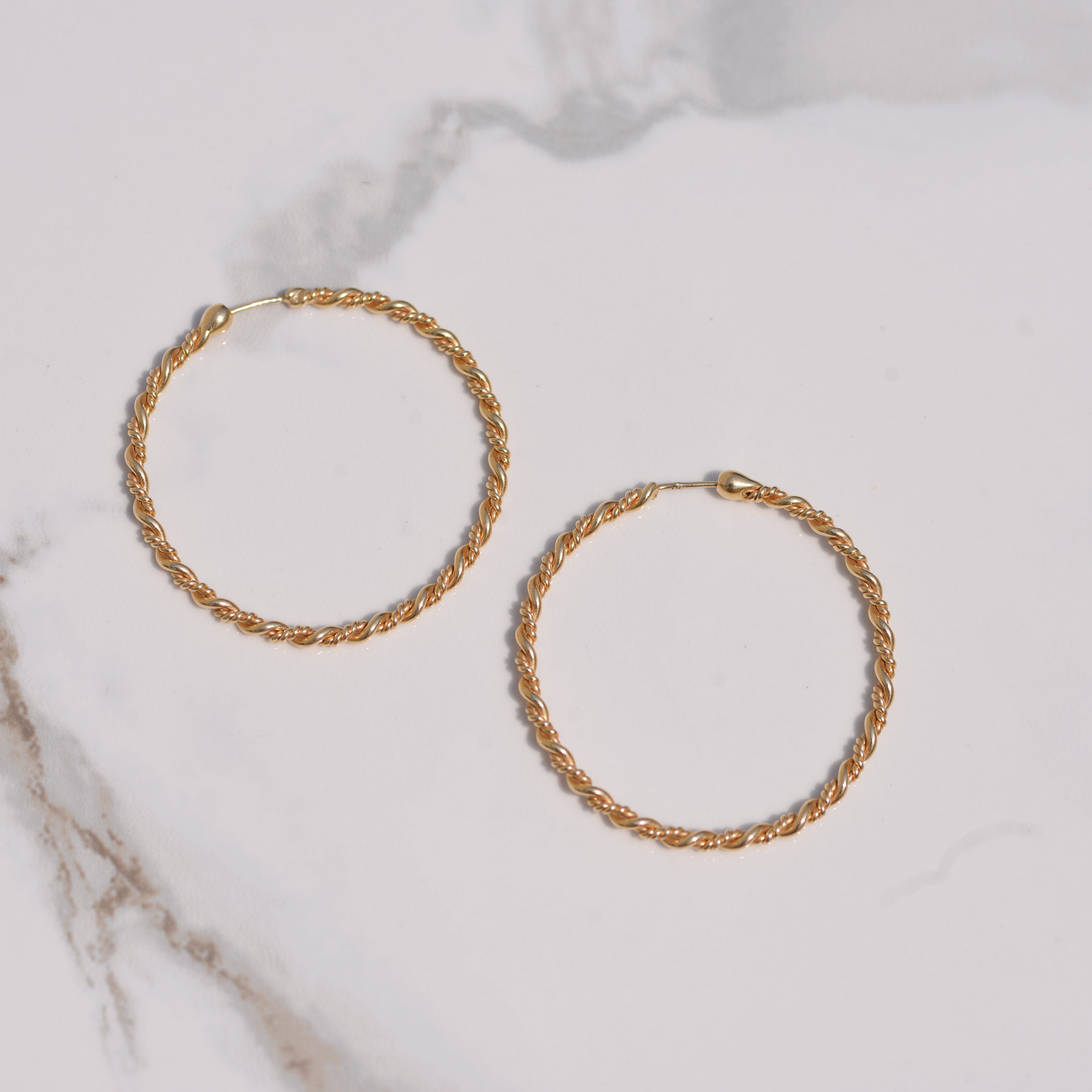 Vintage Twisted Hoop Earrings 1.5"