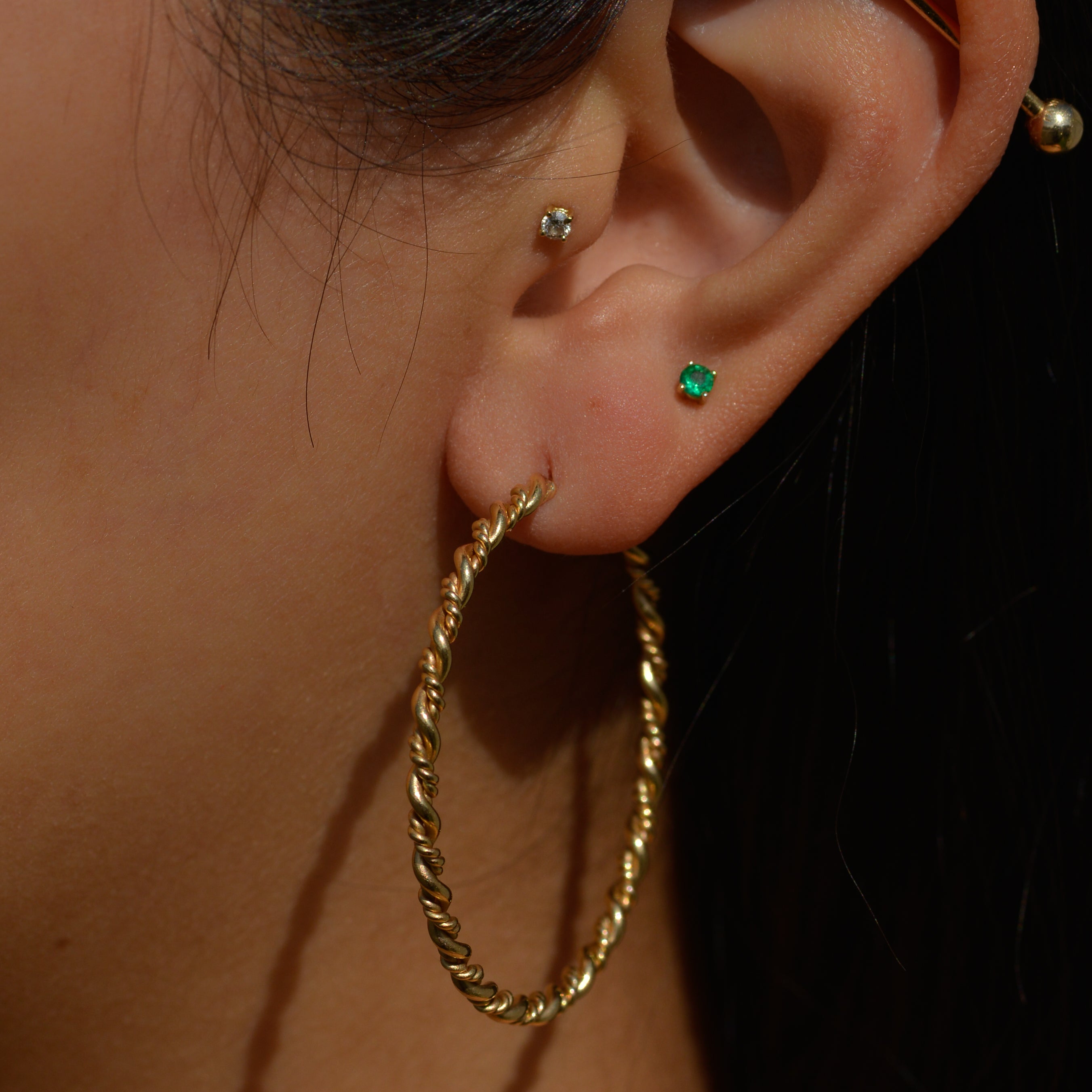 Vintage Twisted Hoop Earrings 1.5"