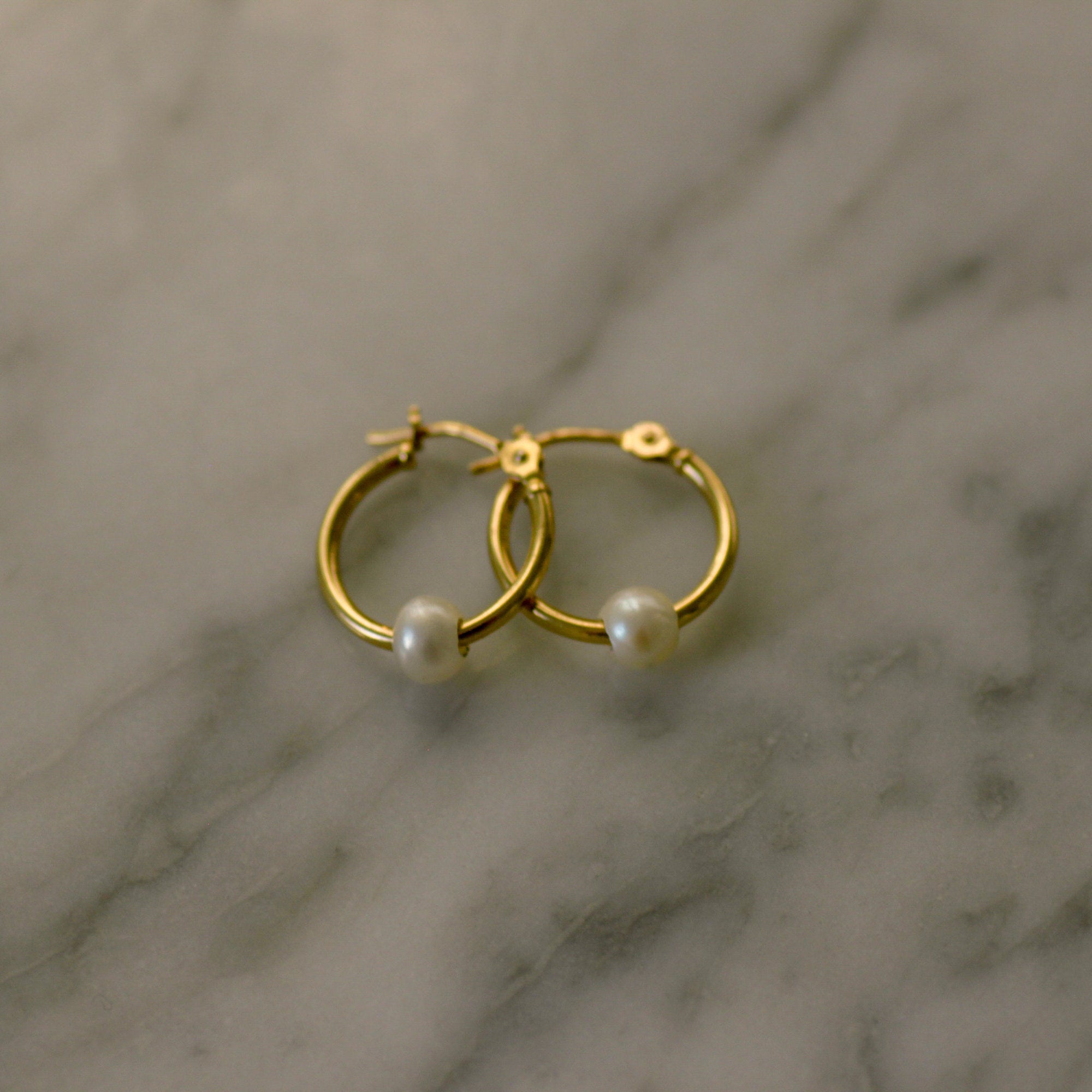 Vintage 14k Gold Pearl Huggie Hoops