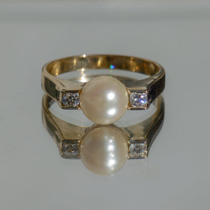 Vintage Pearl and Diamond Ring 14k Sz 8 1/2