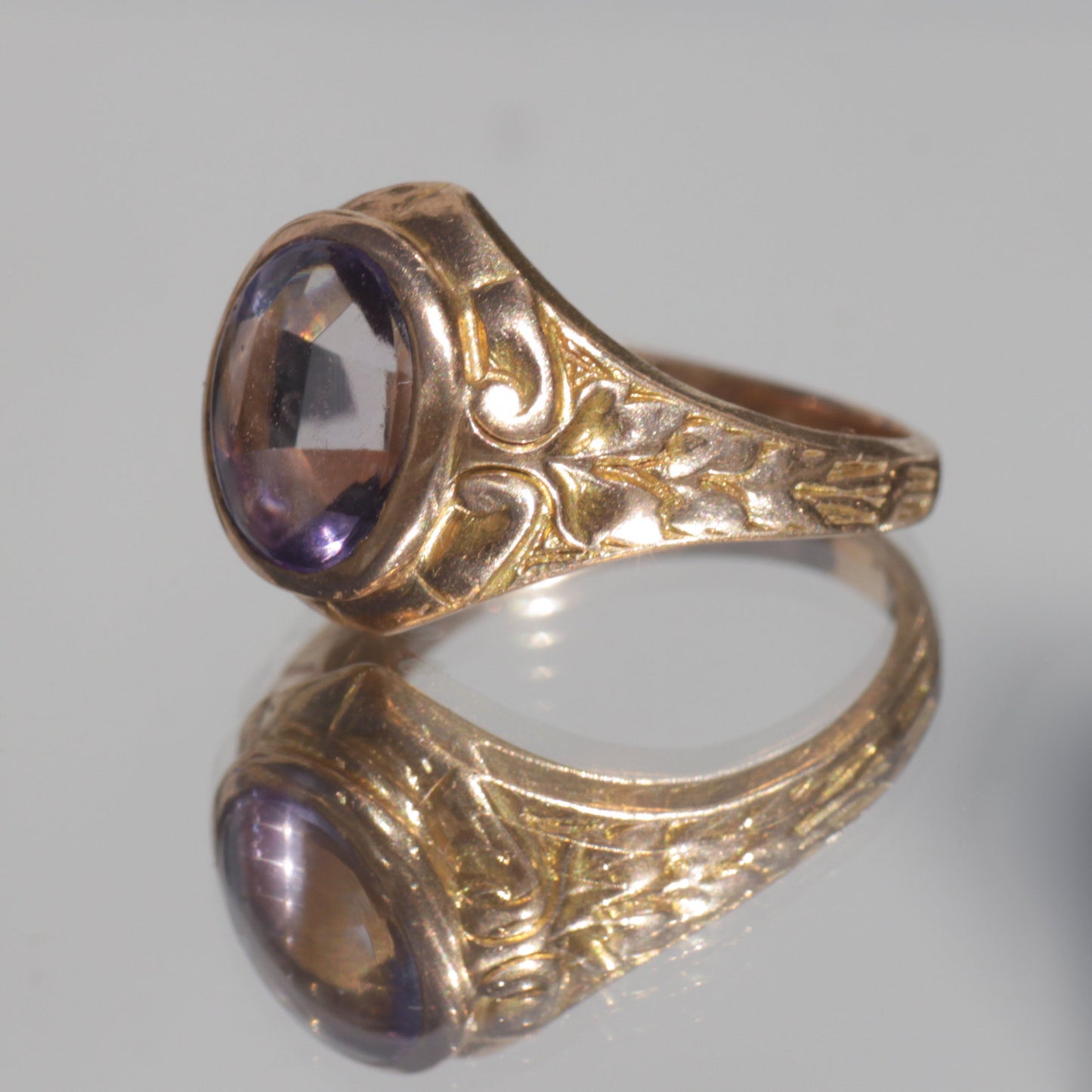 Vintage/Antique Engraved Buff Top Amethyst Ring 10k Sz 5 1/4