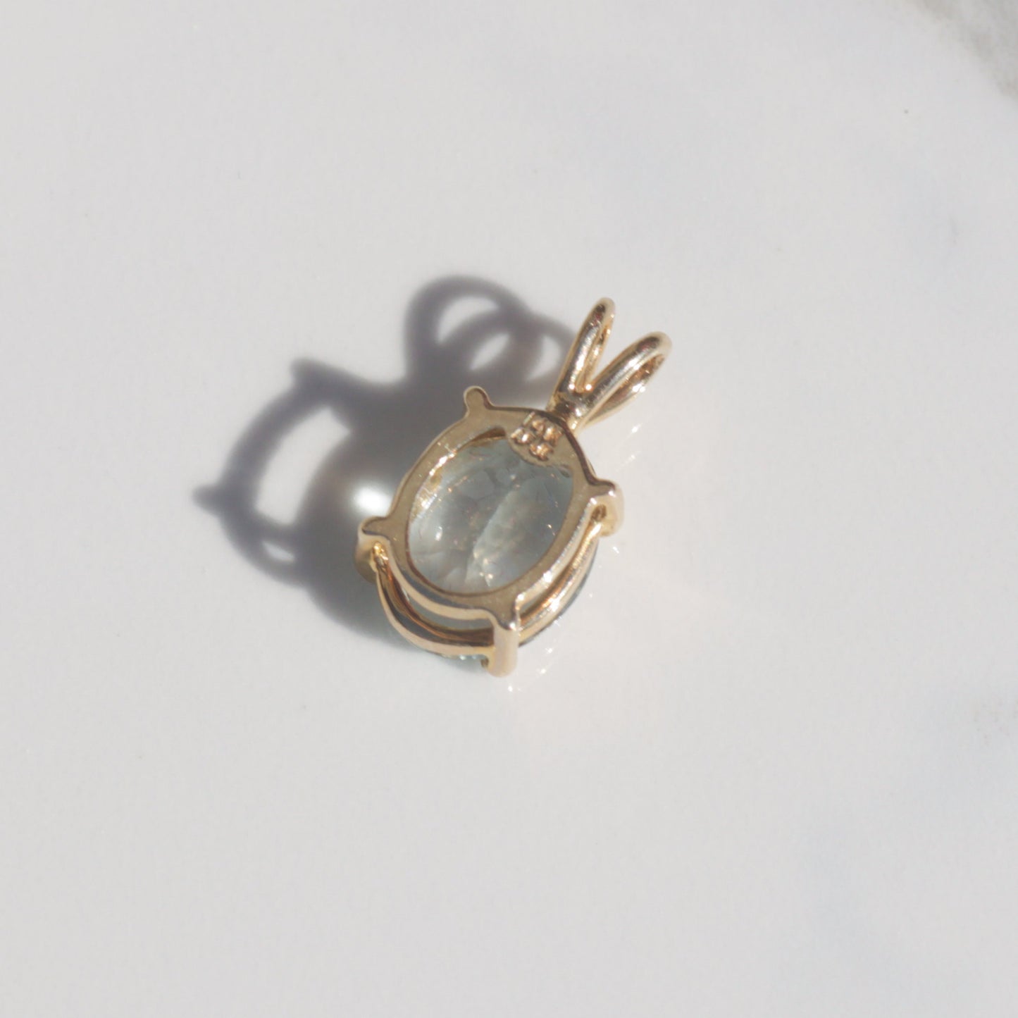 Vintage Oval Aquamarine Pendant 14k