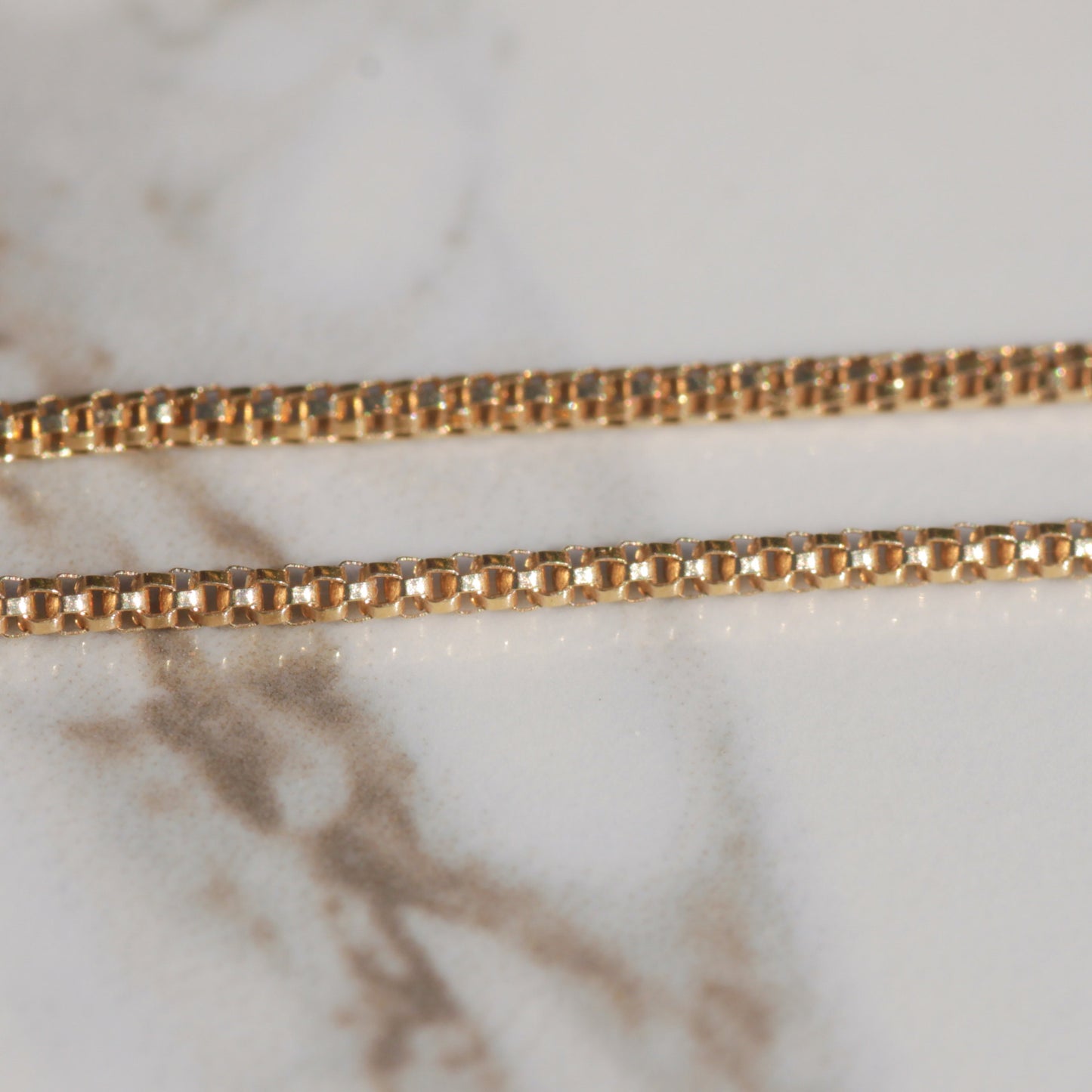 Vintage Round Box Chain 16" 18k Gold