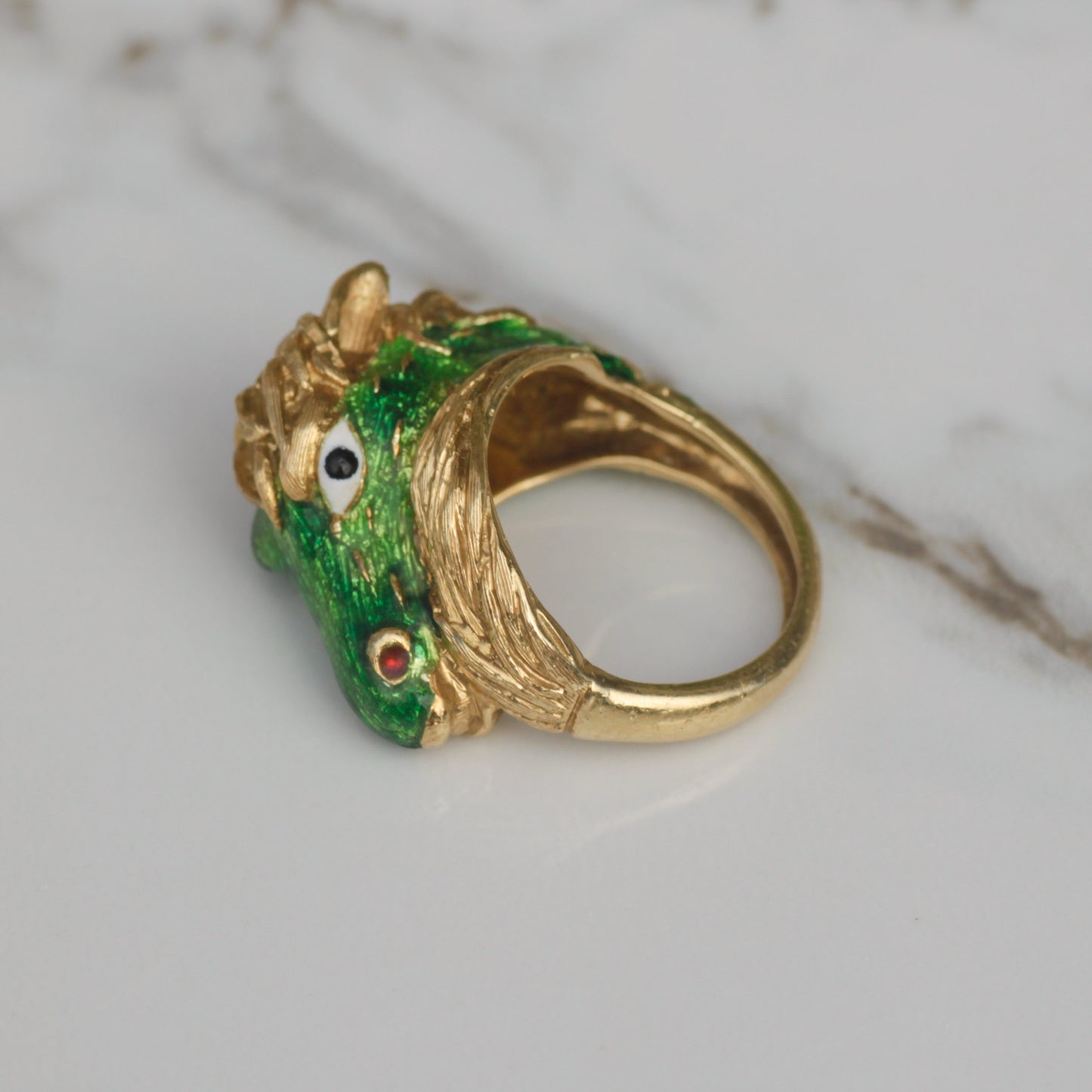 Vintage 1970s Green Enamel Horse Ring 18k Gold Sz 5 1/2