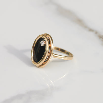 Vintage 14k Diamond + Black Onyx Ring Size 8 1/4