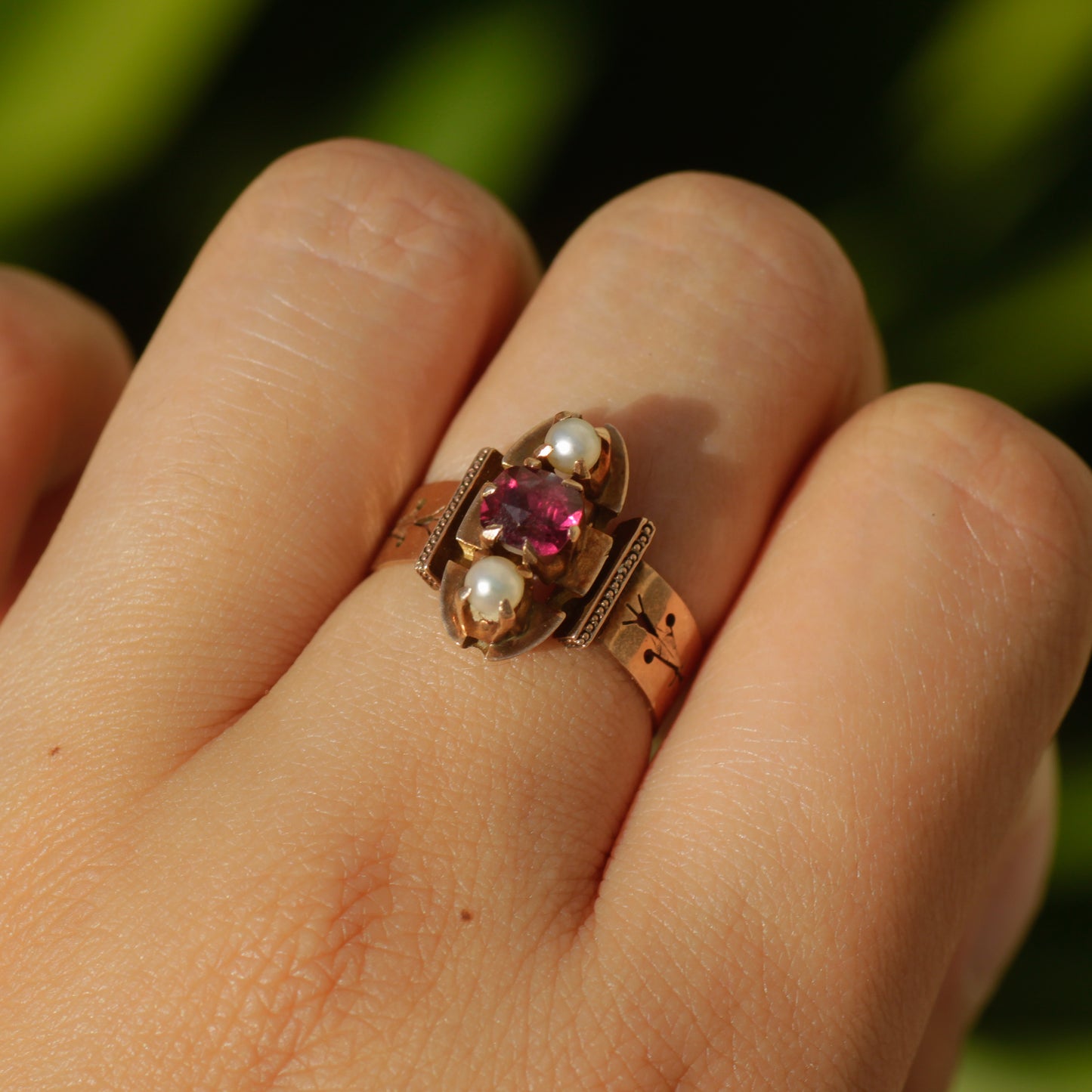 Antique Victorian Garnet and Pearl Ring 10k Gold Sz 6 1/2