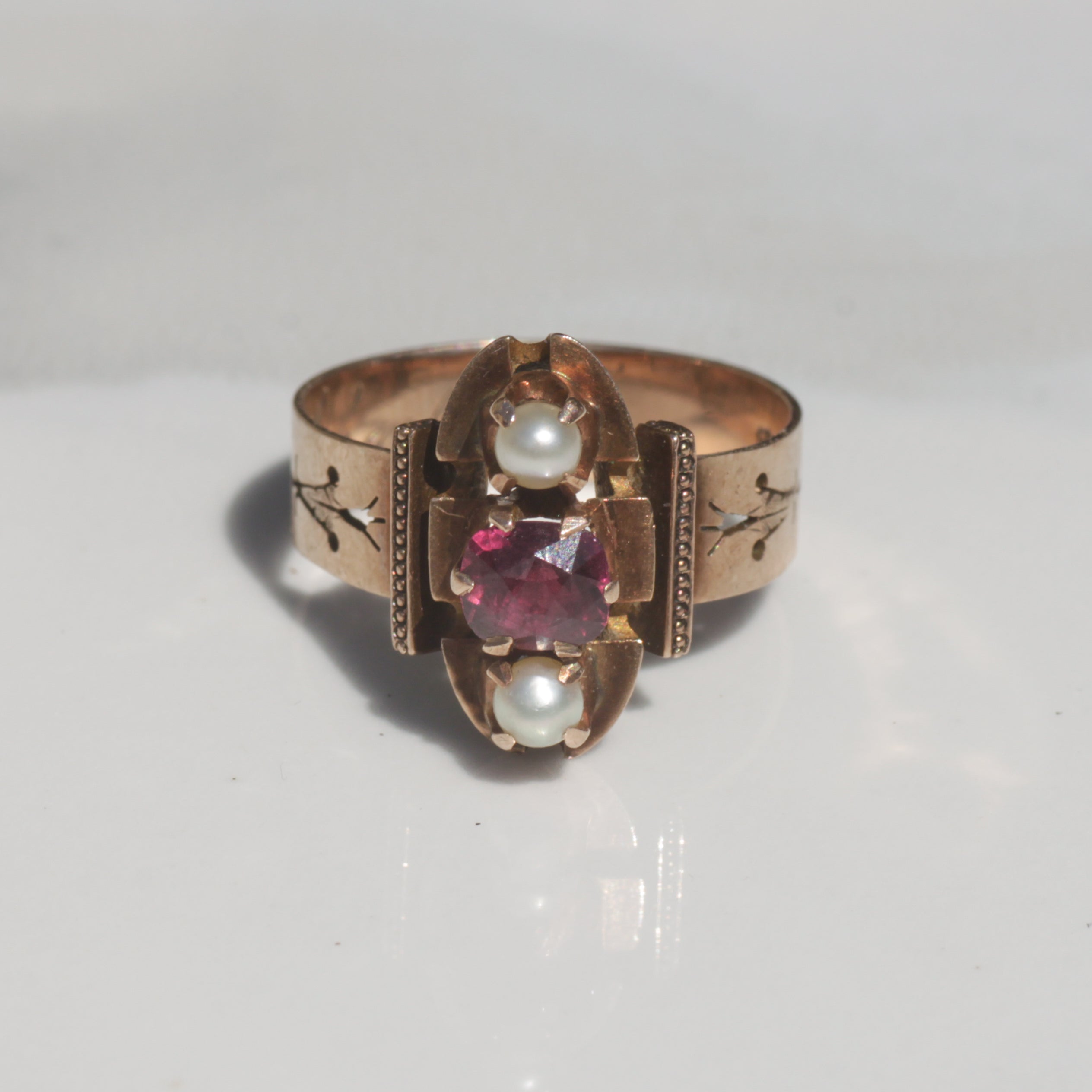 Antique Victorian Garnet and Pearl Ring 10k Gold Sz 6 1/2