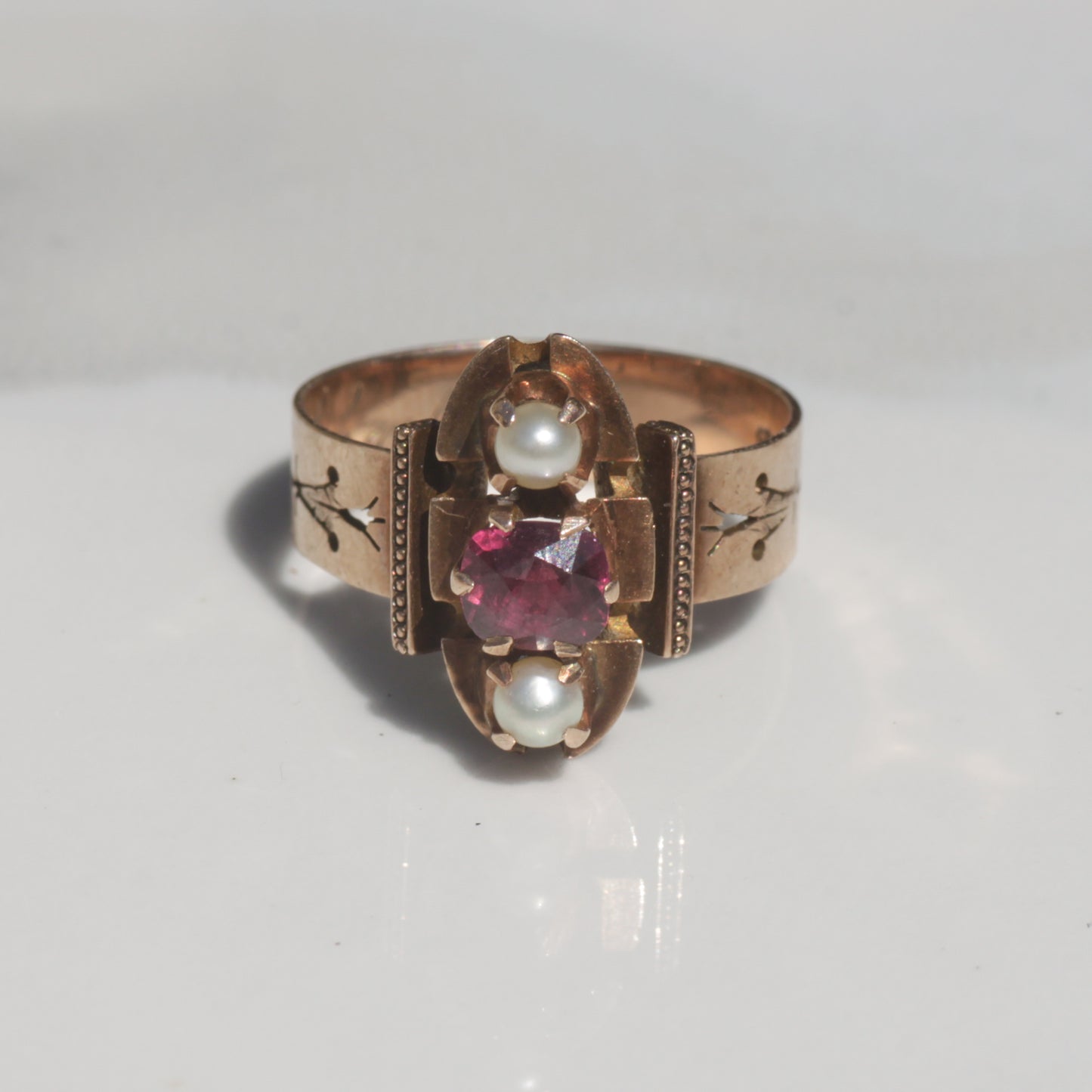 Antique Victorian Garnet and Pearl Ring 10k Gold Sz 6 1/2