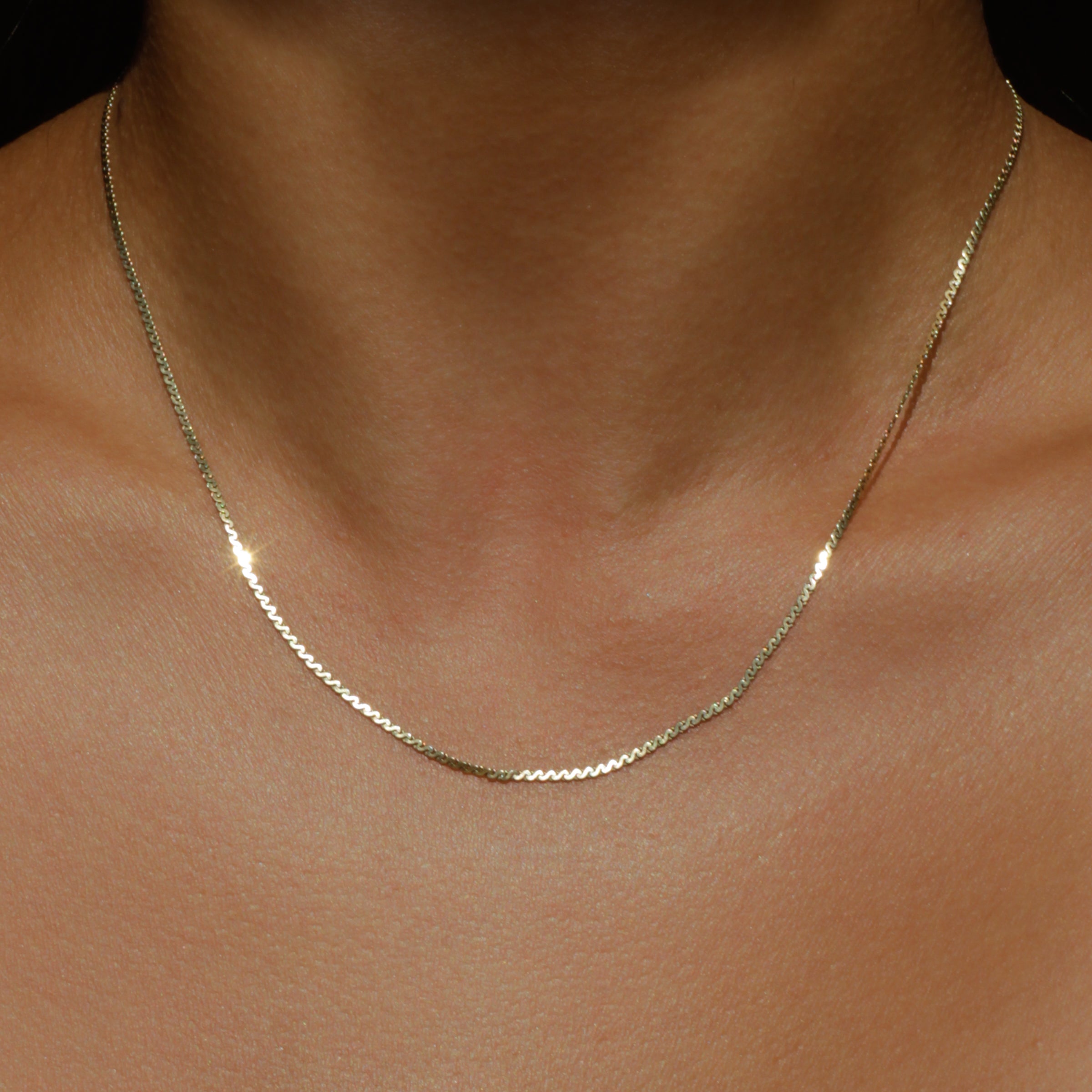 Vintage 14k Dainty Serpentine Chain 16.5"